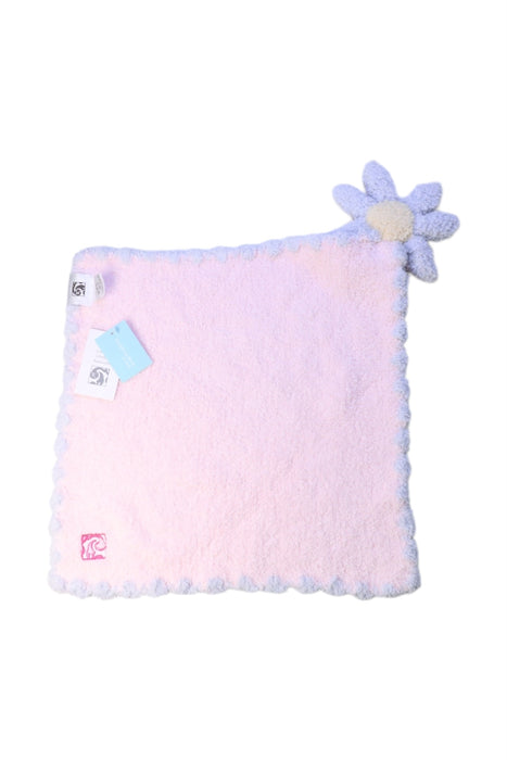 A Pink Blankets from Kashwére in size O/S for girl. (Back View)