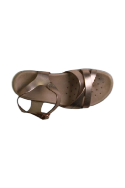 A Metallic Sandals from Geox in size 6T for girl. (Front View)
