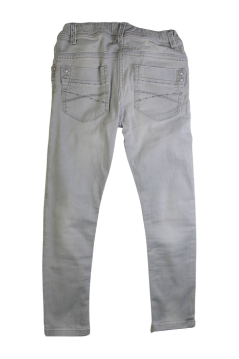 A Grey Jeans from DKNY in size 6T for girl. (Back View)