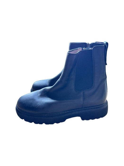 A Black Casual Boots from WiNK in size 9Y for girl. (Back View)
