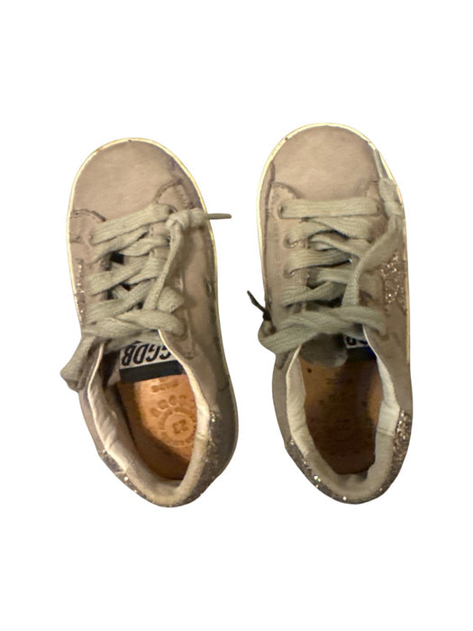 A Grey Sneakers from Golden Goose in size 18-24M for neutral. (Front View)