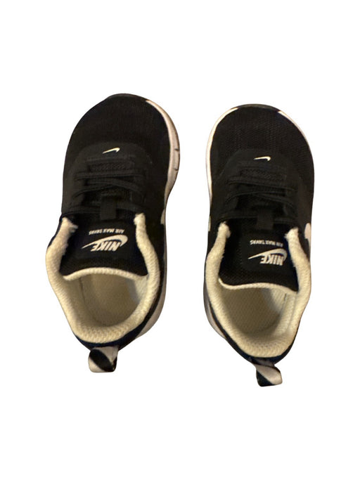 A Black Sneakers from Nike in size 12-18M for neutral. (Front View)
