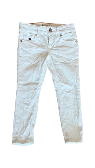 A White Jeans from Tommy Hilfiger in size 3T for neutral. (Front View)