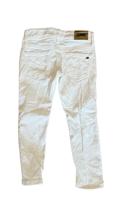 A White Jeans from Tommy Hilfiger in size 3T for neutral. (Back View)