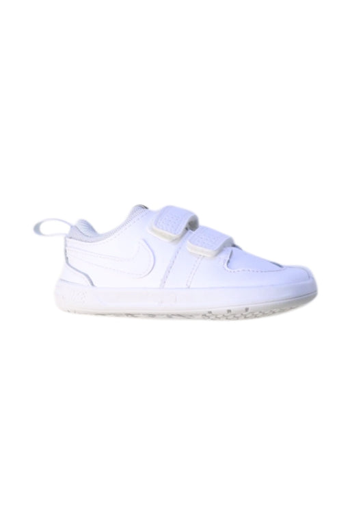 A White Sneakers from Nike in size 18-24M for boy. (Front View)
