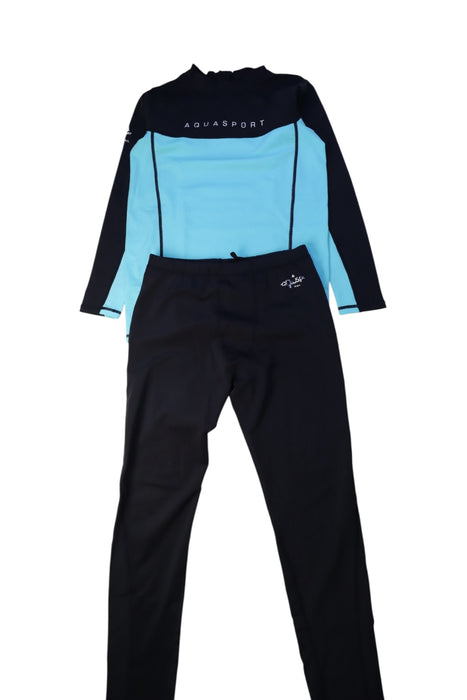 A Black Rash Guards from Aquasport in size 14Y for boy. (Front View)