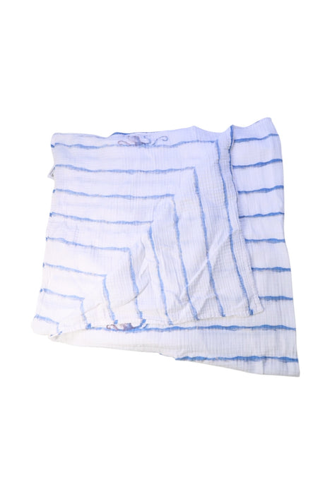 A White Blankets from Malabar Baby in size O/S for neutral. (Back View)