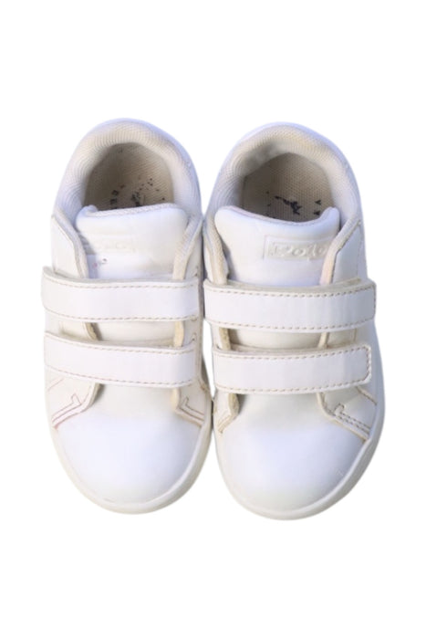 A White Sneakers from Polo Ralph Lauren in size 3T for boy. (Back View)