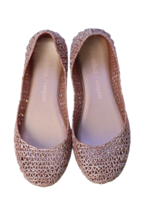 A Beige Flats from Mini Melissa Campana in size 7Y for girl. (Back View)