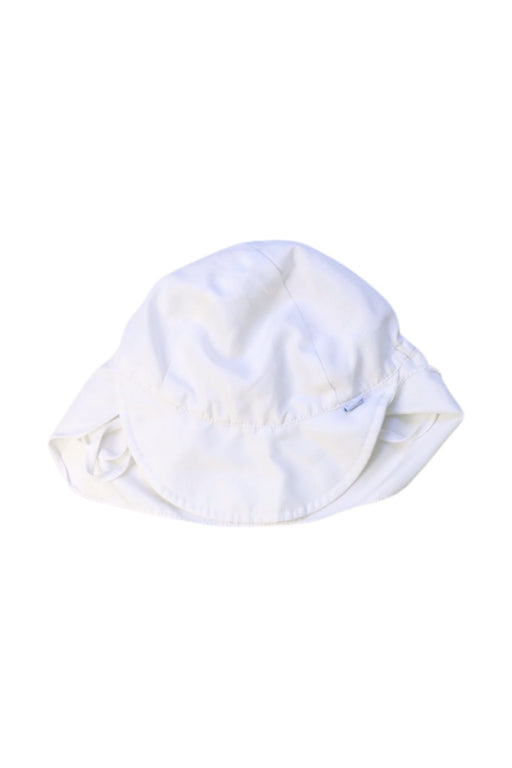 A White Sun Hats from i play in size 2T for neutral. (Front View)