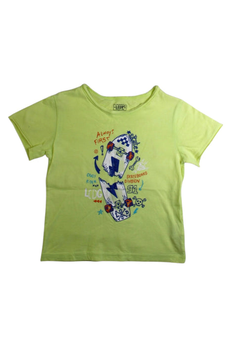 A Green Short Sleeve T Shirts from La Compagnie des Petits in size 4T for boy. (Front View)
