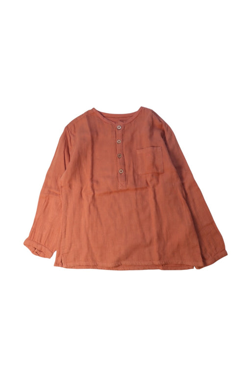A Orange Long Sleeve Shirts from Château de Sable in size 6T for boy. (Front View)