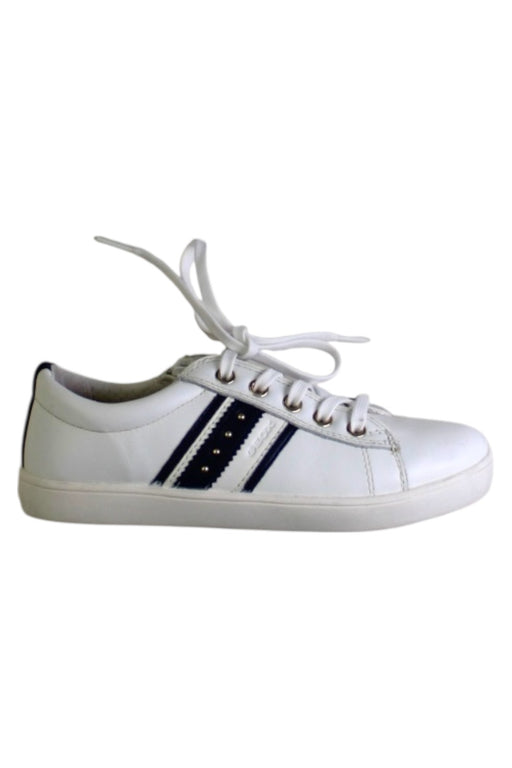 A White Sneakers from Geox in size 9Y for girl. (Front View)