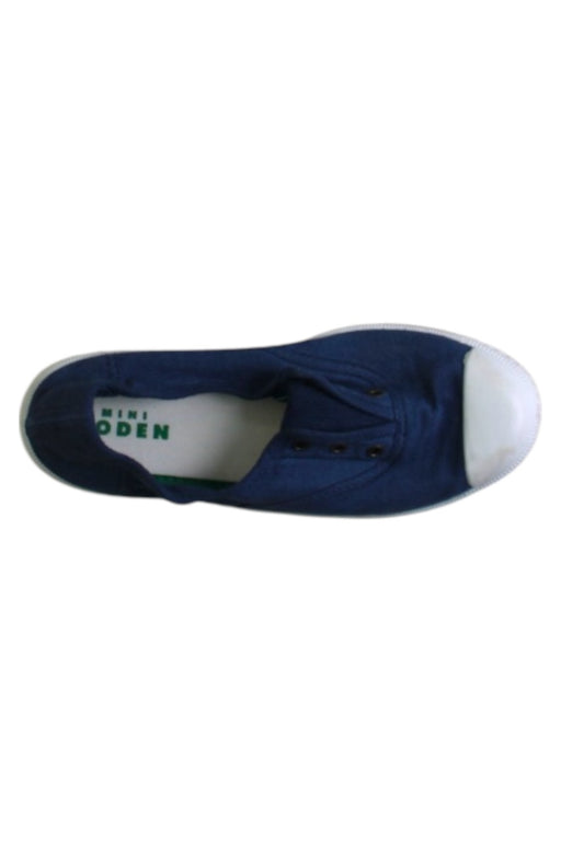 A Blue Sneakers from Boden in size 9Y for neutral. (Front View)