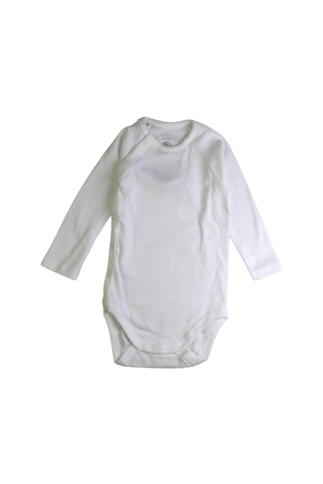A White Long Sleeve Bodysuits from Petit Bateau in size 3-6M for boy. (Front View)