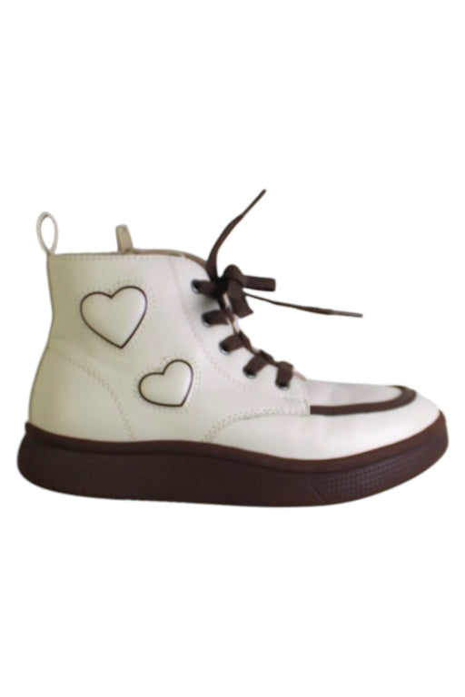 A White Sneakers from Dr. Kong in size 7Y for girl. (Front View)