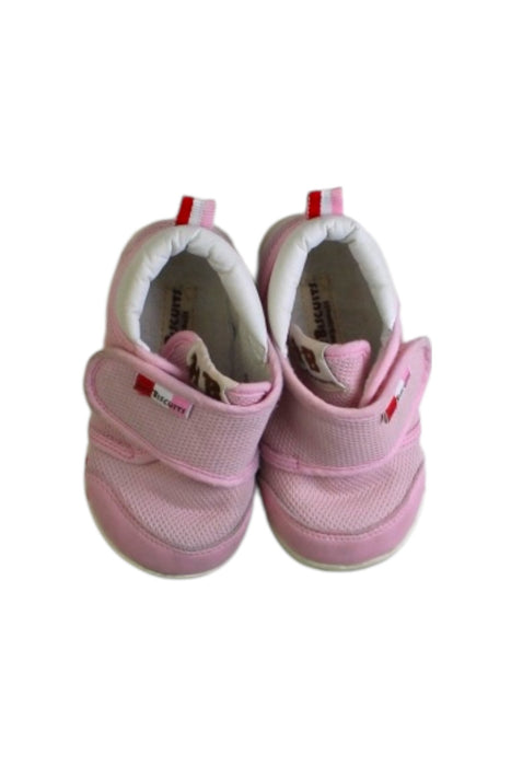 A Pink Sneakers from Hot Biscuits Mikihouse in size 18-24M for girl. (Back View)