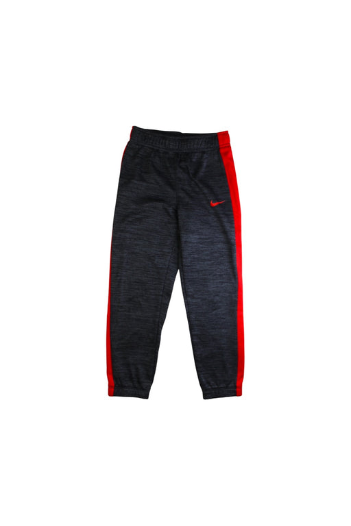 A Black Sweatpants from Nike in size 6T for boy. (Front View)