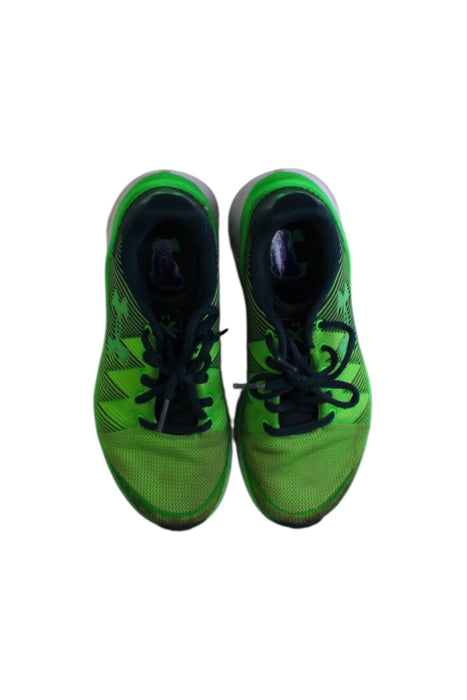 A Green Sneakers from Under Armour in size 9Y for boy. (Back View)