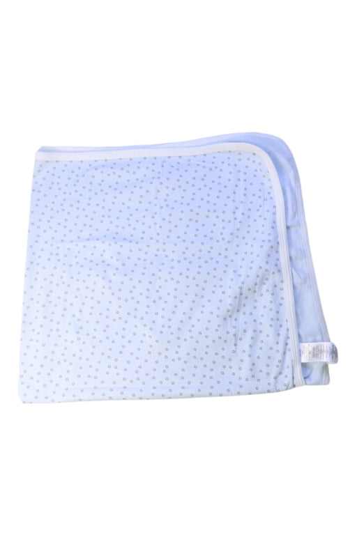 A Blue Blankets from Petit Bateau in size O/S for boy. (Front View)