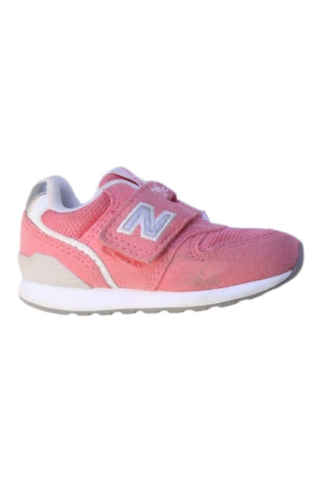 A Pink Sneakers from New Balance in size 18-24M for girl. (Front View)