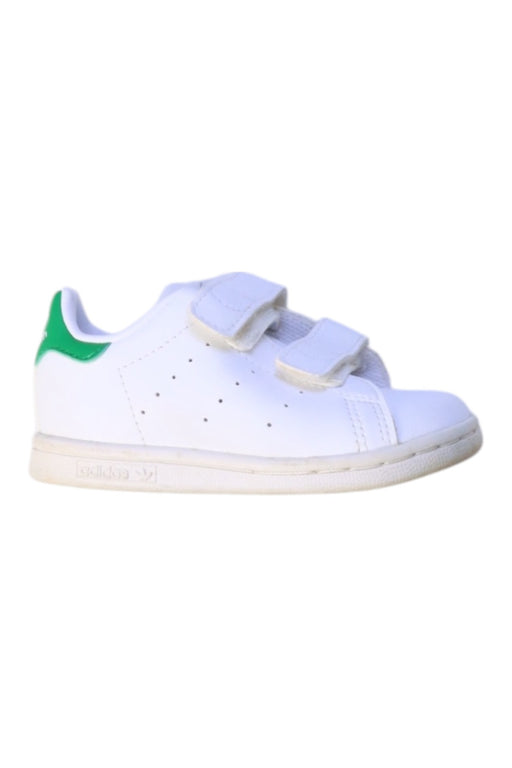 A White Sneakers from Adidas in size 12-18M for neutral. (Front View)