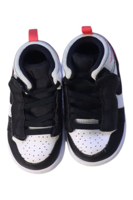 A Multicolour Sneakers from Air Jordan in size 18-24M for neutral. (Back View)