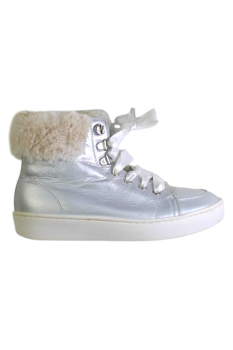 A Silver Sneakers from I Pinco Pallino in size 7Y for girl. (Front View)