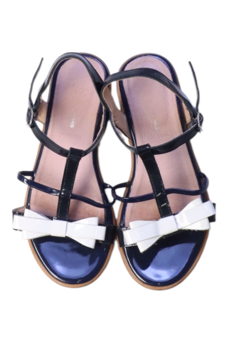 A Black Sandals from Jacadi in size 6T for girl. (Back View)