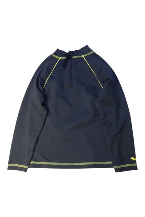 A Navy Rash Guards from Arena in size 4T for boy. (Back View)