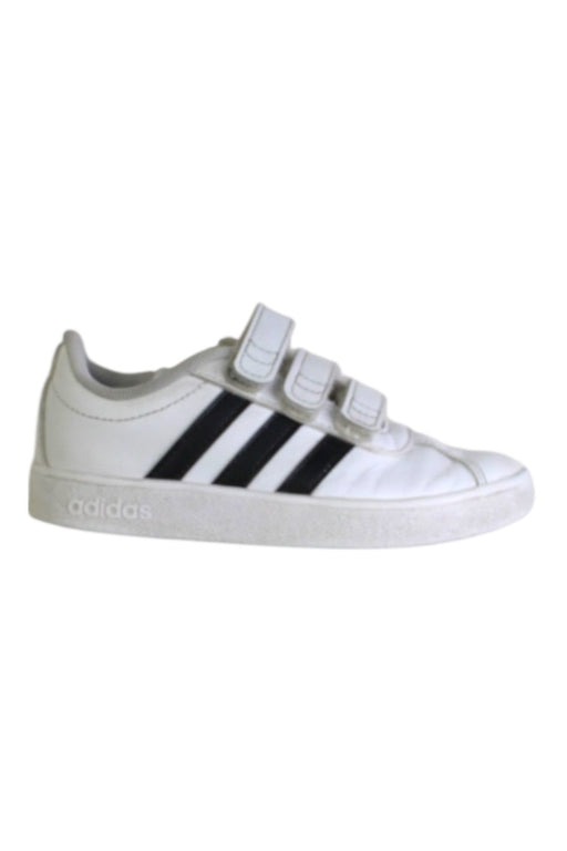 A White Sneakers from Adidas in size 5T for boy. (Front View)