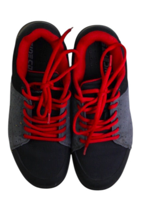 A Black Sneakers from Ride Concepts in size 12Y for boy. (Back View)