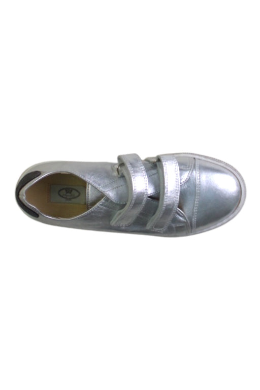 A Silver Sneakers from Papouelli in size 7Y for girl. (Front View)