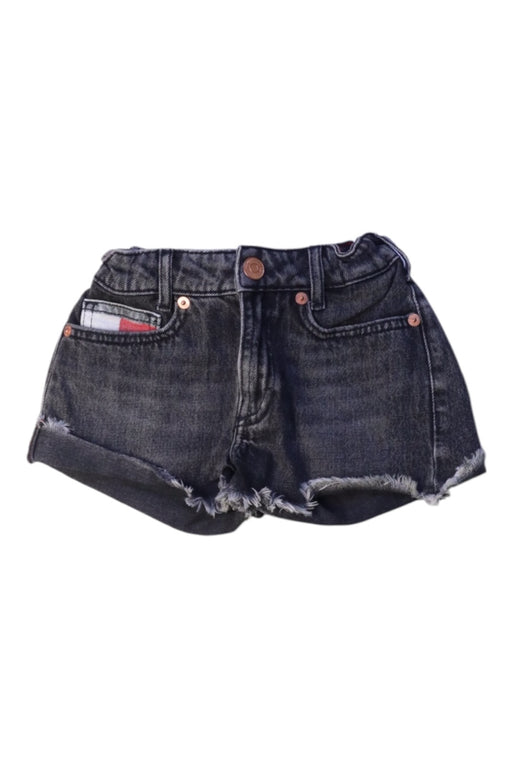 A Black Shorts from Tommy Hilfiger in size 7Y for girl. (Front View)