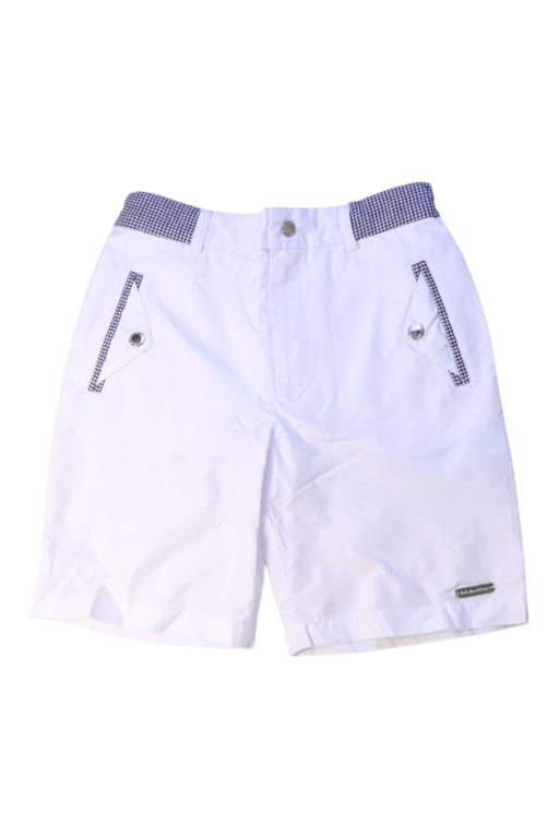 A White Shorts from Nicholas & Bears in size 6T for boy. (Front View)