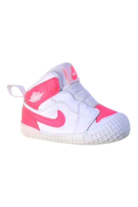 A Pink Sneakers from Air Jordan in size Newborn for girl. (Front View)