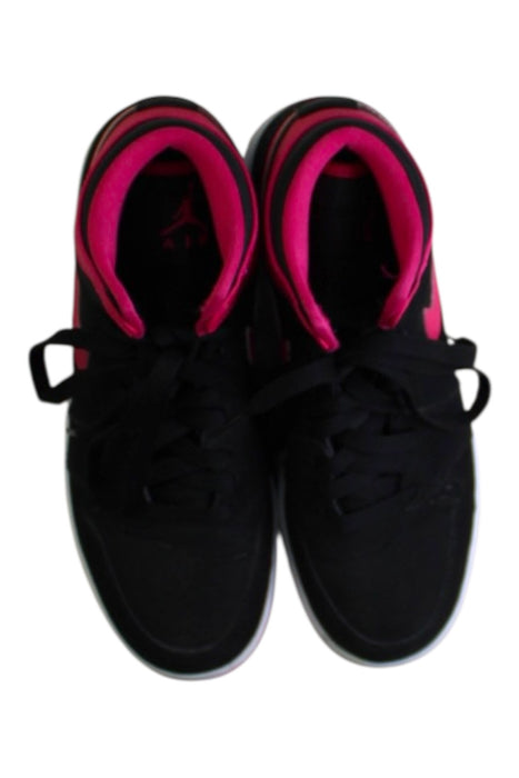 A Black Sneakers from Air Jordan in size 12Y for girl. (Back View)