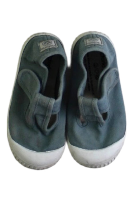A Green Slip Ons from Victoria in size 18-24M for girl. (Back View)