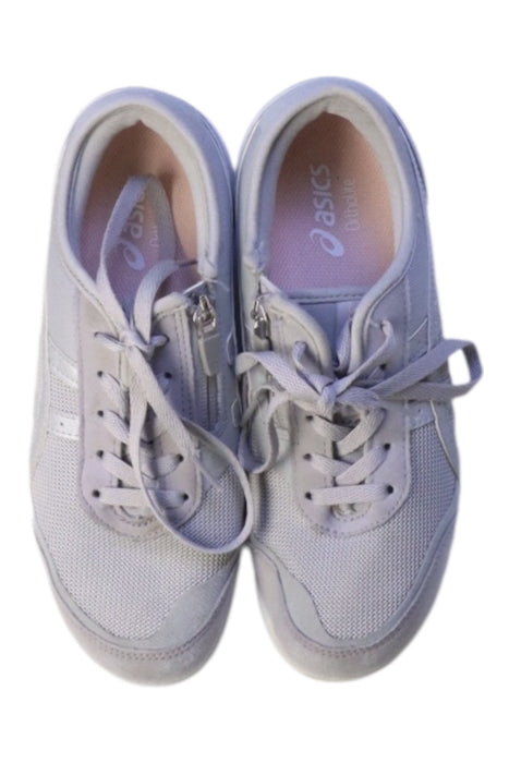 A Grey Sneakers from ASICS in size 11Y for neutral. (Back View)
