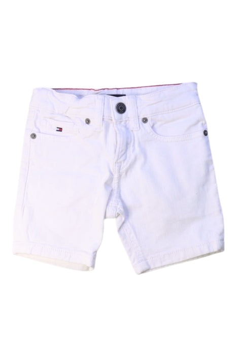 A White Shorts from Tommy Hilfiger in size 5T for boy. (Front View)