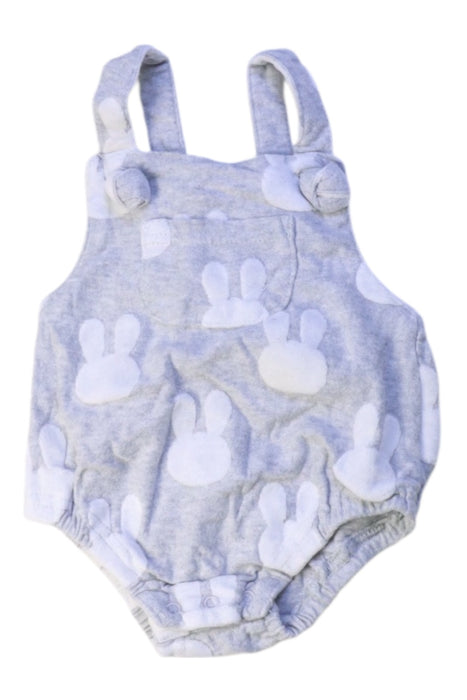 A Grey Sleeveless Rompers from Seed in size Newborn for girl. (Front View)