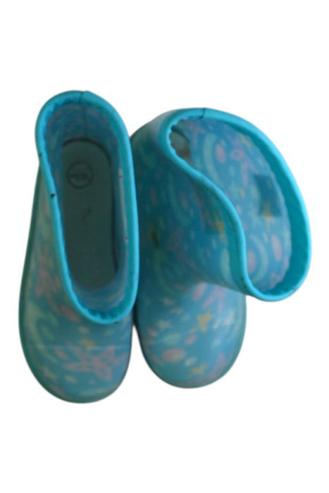 A Blue Rain Boots from Moonstar in size 5T for girl. (Back View)