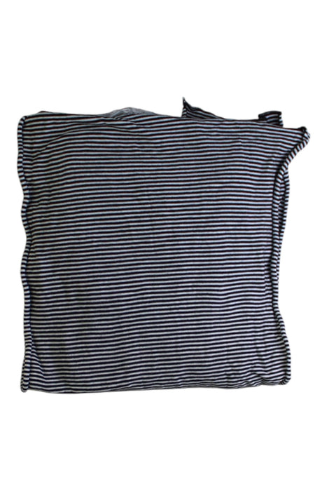 A Black Baby Carriers from Chekoh in size Newborn for neutral. (Back View)
