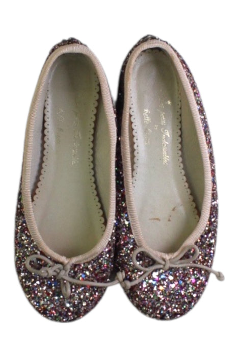 A Pink Flats from Belle Chiara in size 6T for girl. (Back View)