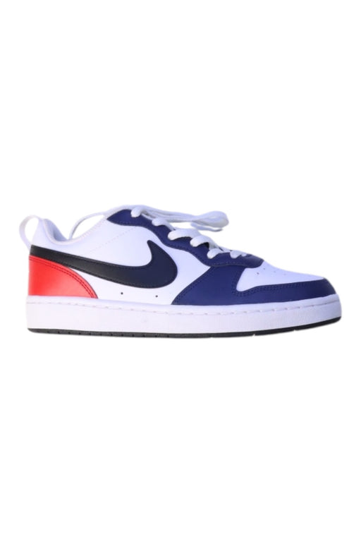 A Blue Sneakers from Nike in size 12Y for neutral. (Front View)