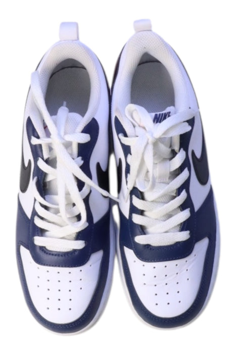 A Blue Sneakers from Nike in size 12Y for neutral. (Back View)