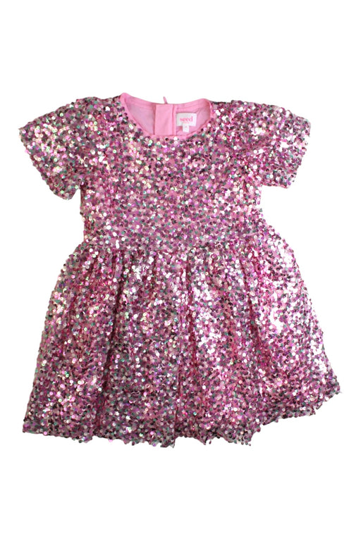 A Pink Short Sleeve Dresses from Seed in size 4T for girl. (Front View)