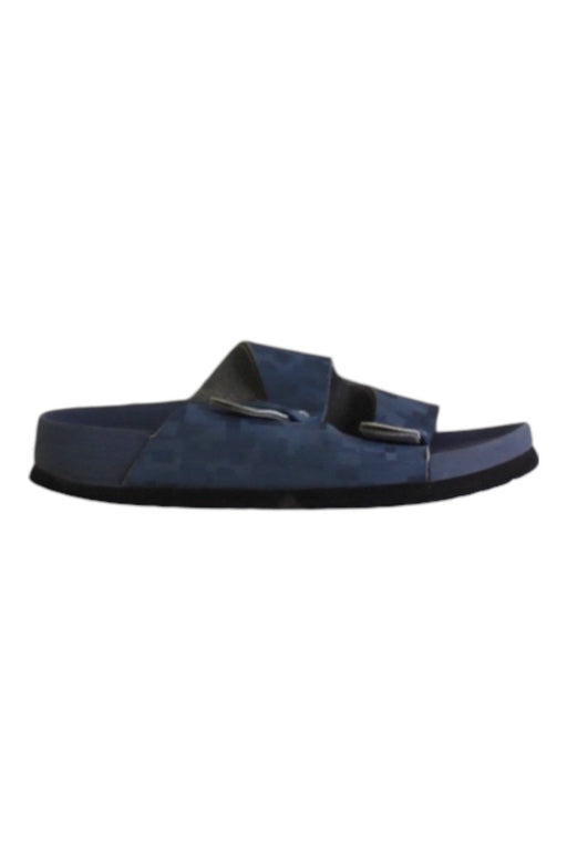 A Navy Sandals from Dr. Kong in size 5T for neutral. (Front View)