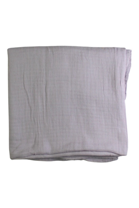 A White Swaddles from Aden & Anais in size O/S for neutral. (Back View)