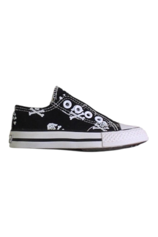 A Black Sneakers from Hatley in size 8Y for neutral. (Front View)